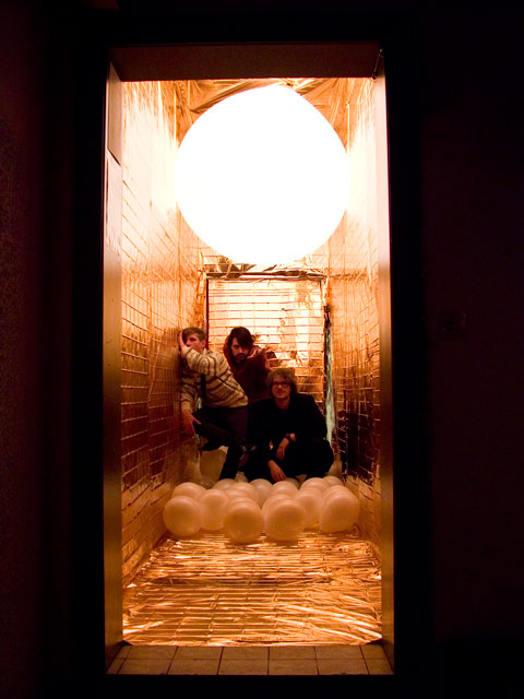 gold room (45X group portrait)