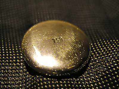 gold button by fourfiveX