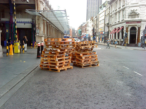 public-wood-sculpture-3.jpg